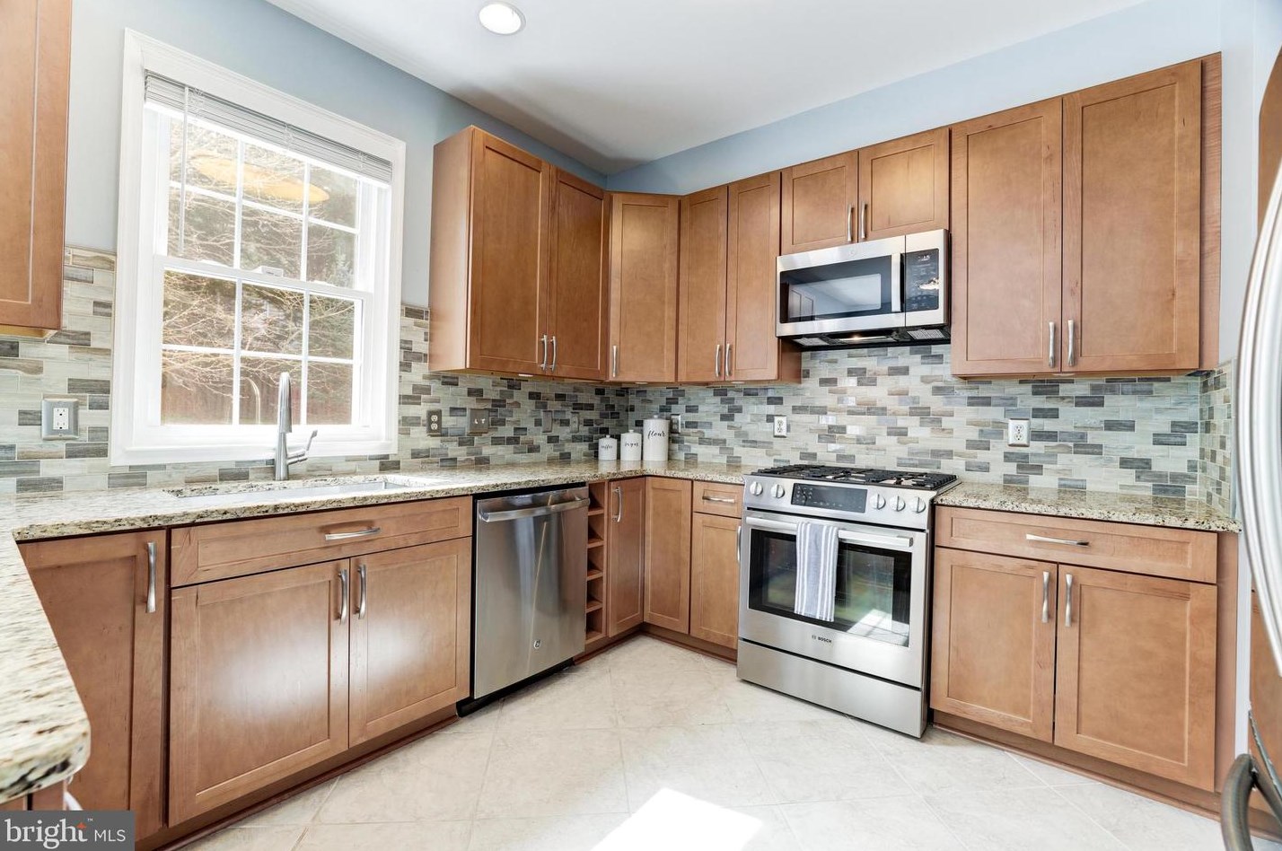 11411 Sunflower Ln, Fairfax VA  22030-6031 exterior