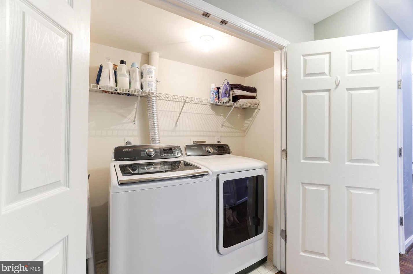 11411 Sunflower Ln, Fairfax VA  22030-6031 exterior