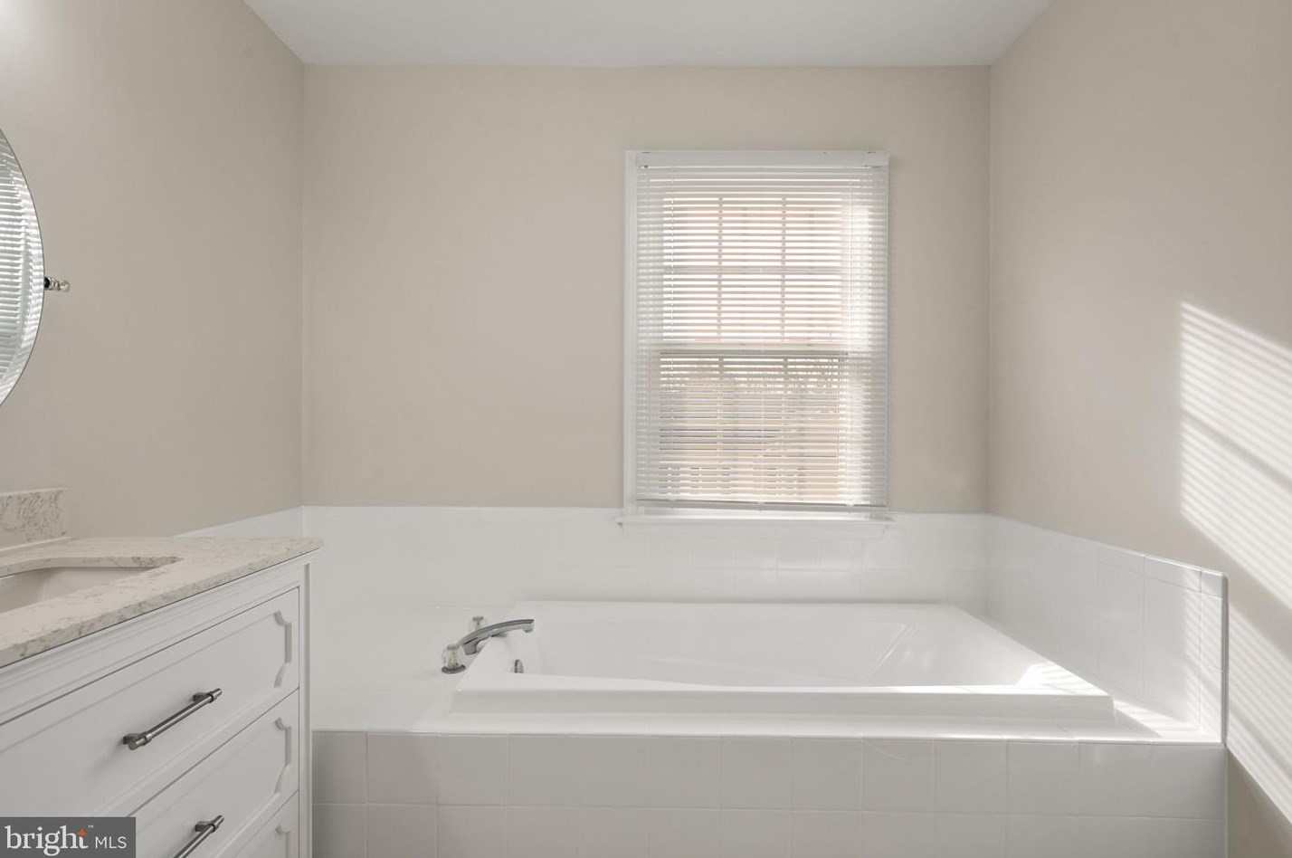 7710 Baird Ct, Lorton VA  22079-2100 exterior