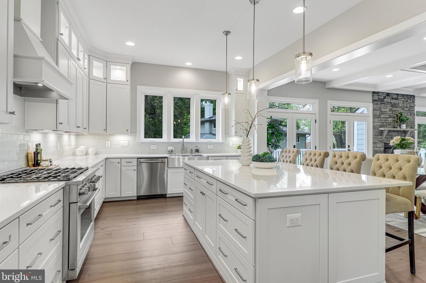 10109 Garrett St, Vienna VA 22181-3148 exterior