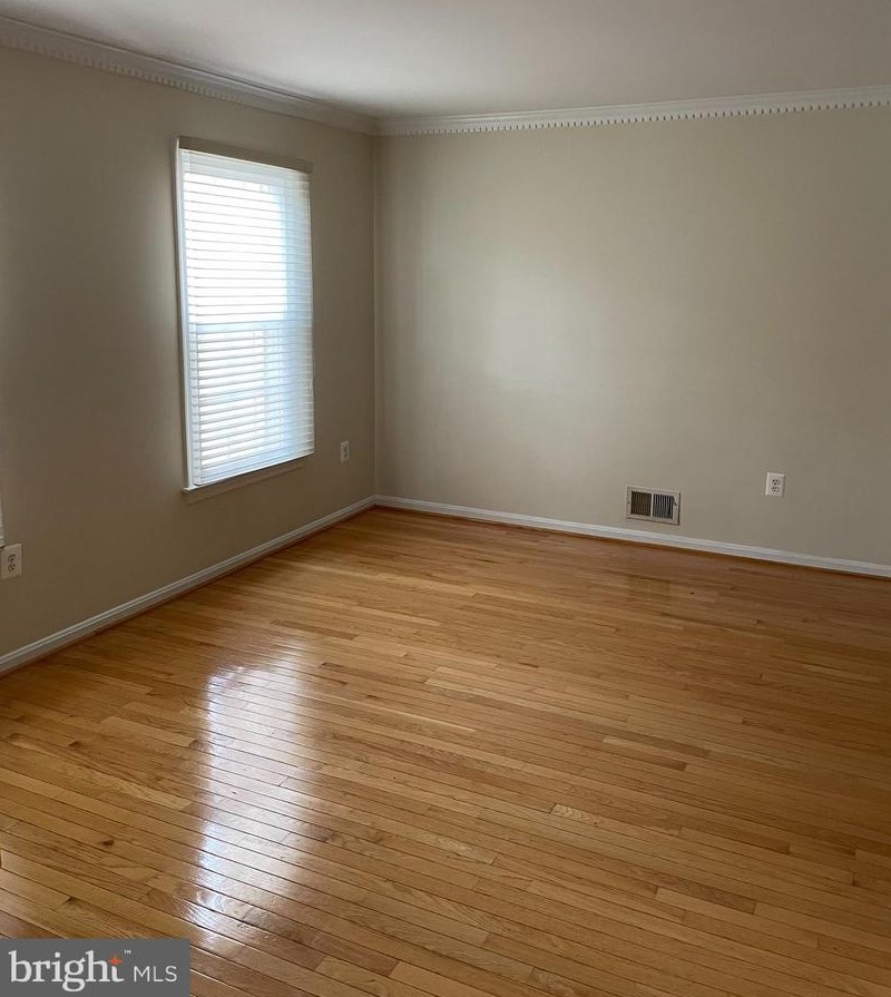 2032 Pieris Ct, Vienna VA  22182-3957 exterior