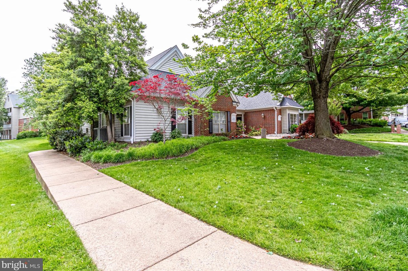 3904 Penderview Dr, Fairfax VA  22033-4730 exterior