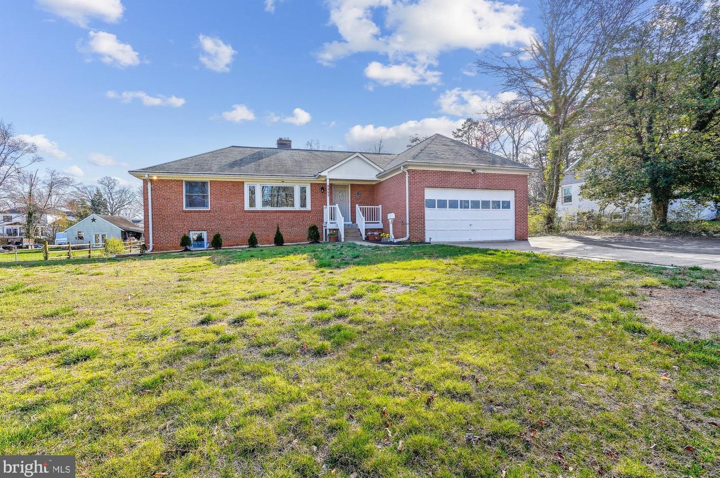 5117 Mount Vernon Memorial Hwy, Alexandria VA  22309-3319 exterior