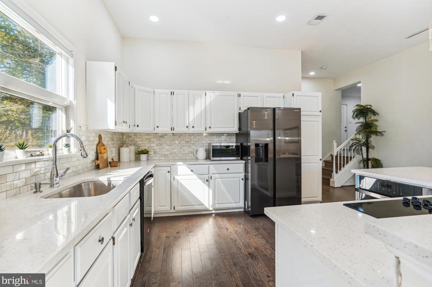 5117 Mount Vernon Memorial Hwy, Alexandria VA  22309-3319 exterior