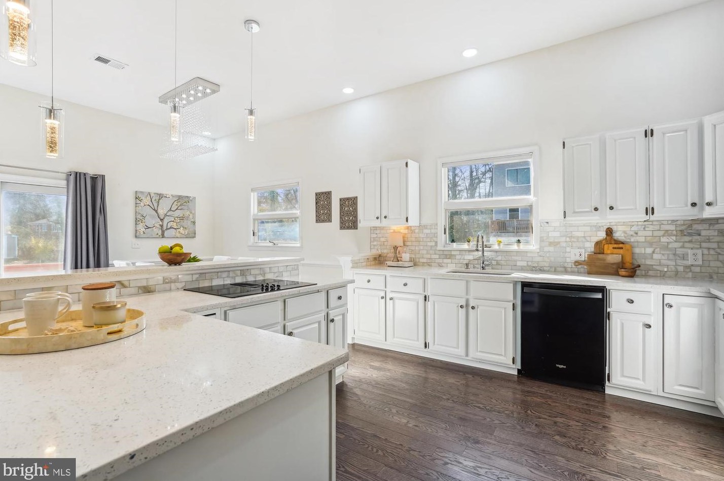 5117 Mount Vernon Memorial Hwy, Alexandria VA  22309-3319 exterior