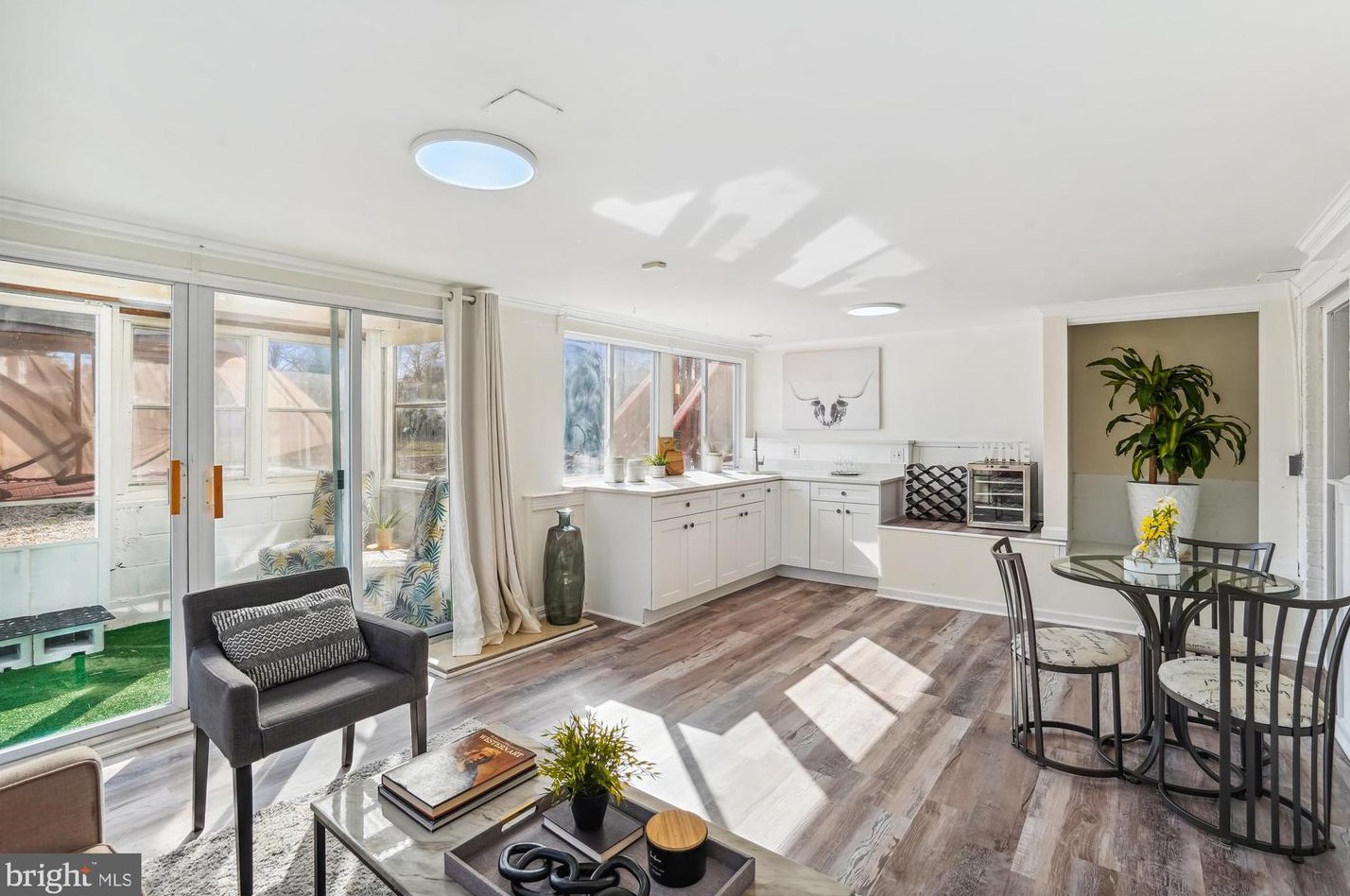 5117 Mount Vernon Memorial Hwy, Alexandria VA  22309-3319 exterior