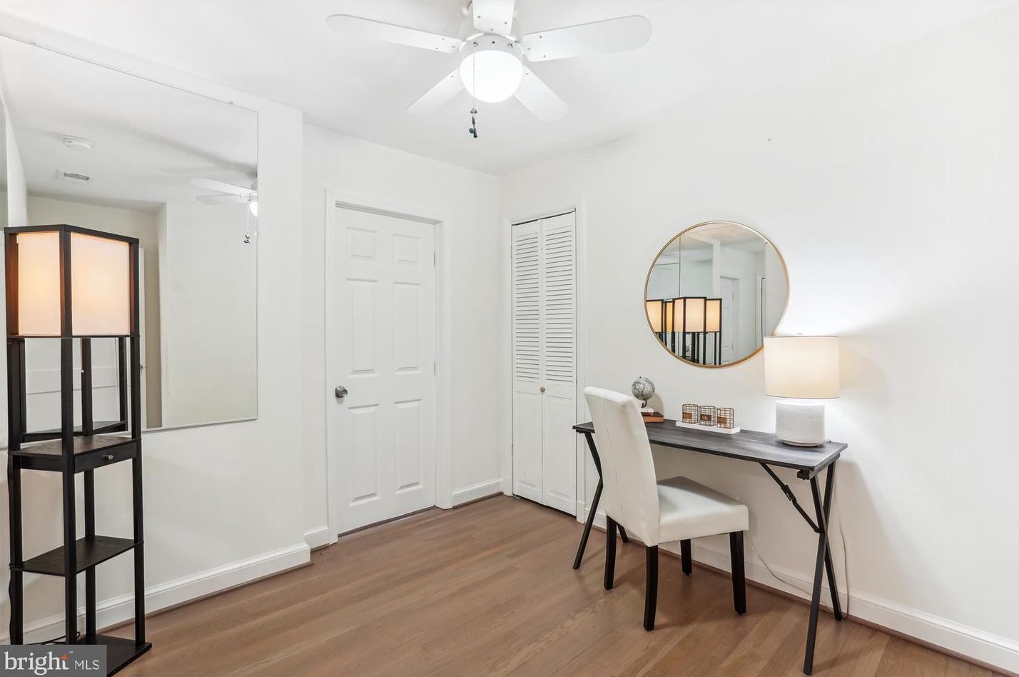 5117 Mount Vernon Memorial Hwy, Alexandria VA  22309-3319 exterior