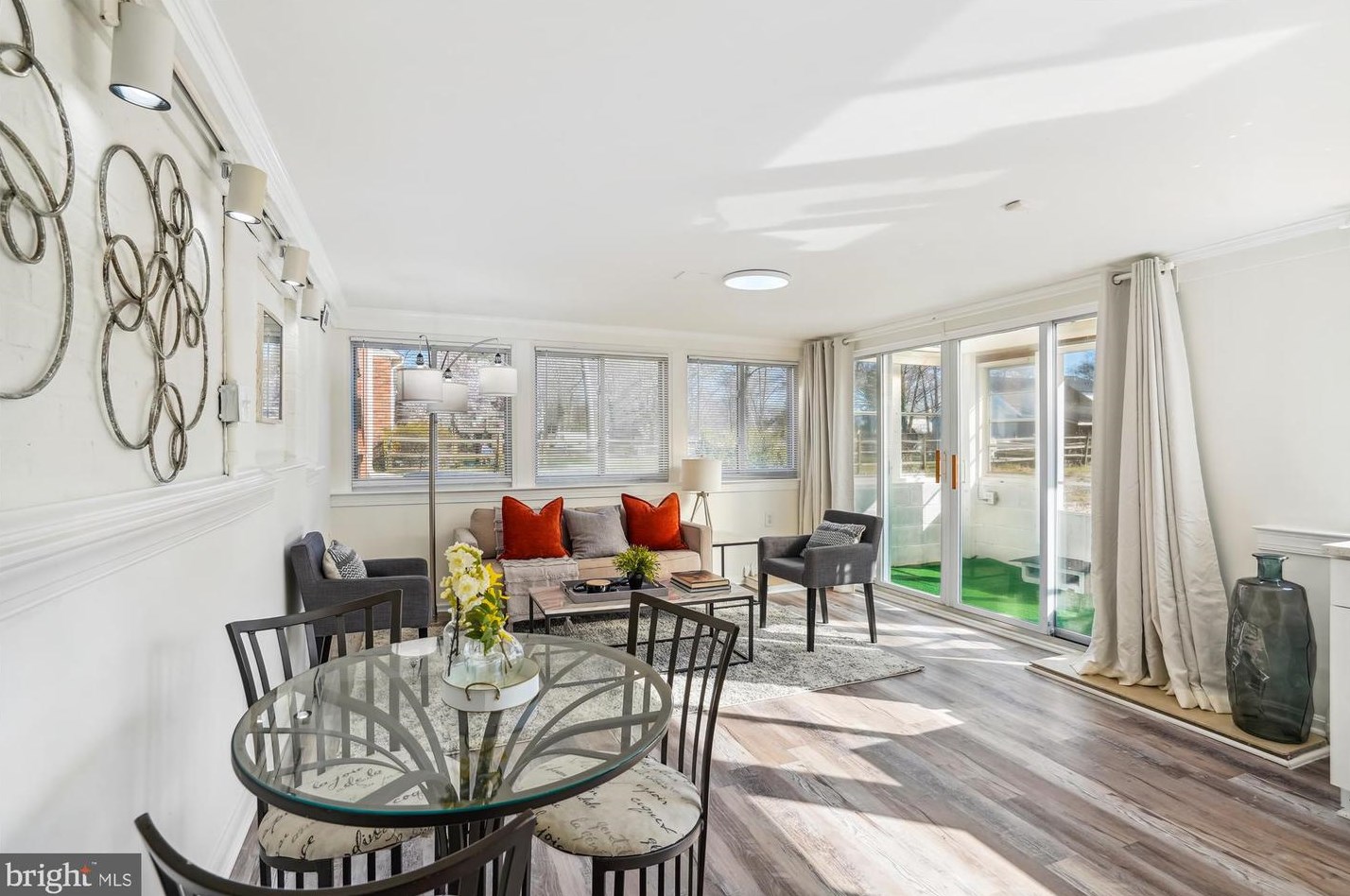 5117 Mount Vernon Memorial Hwy, Alexandria VA  22309-3319 exterior