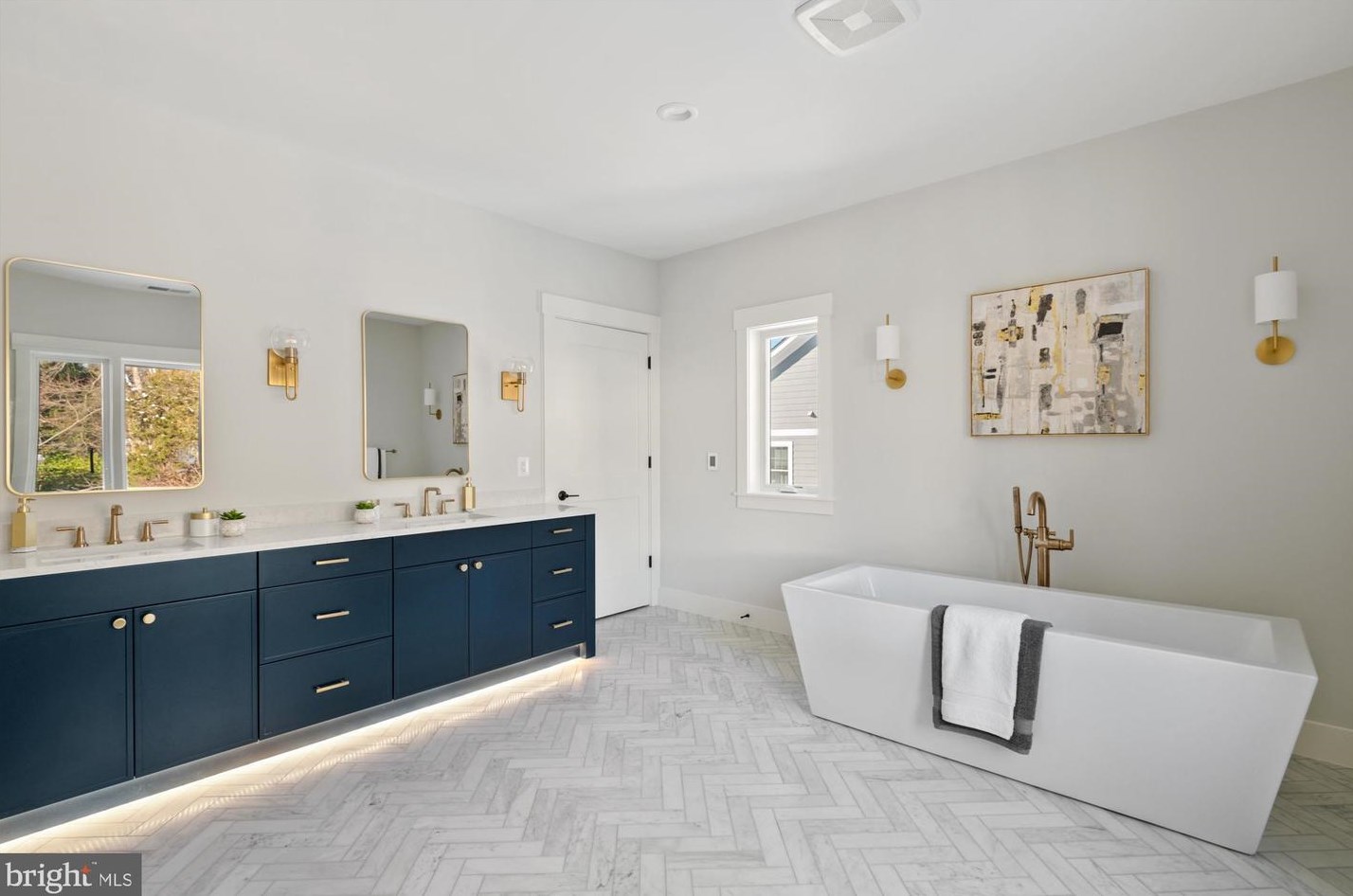 6825 Lemon Rd, Mc Lean VA 22101-5422 exterior