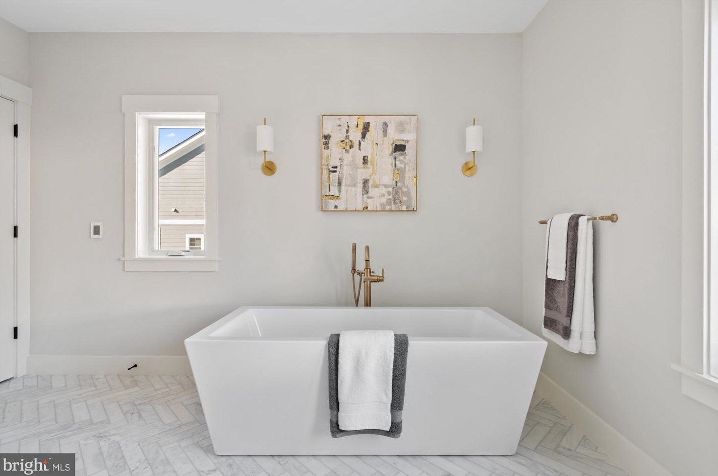 6825 Lemon Rd, Mc Lean VA 22101-5422 exterior