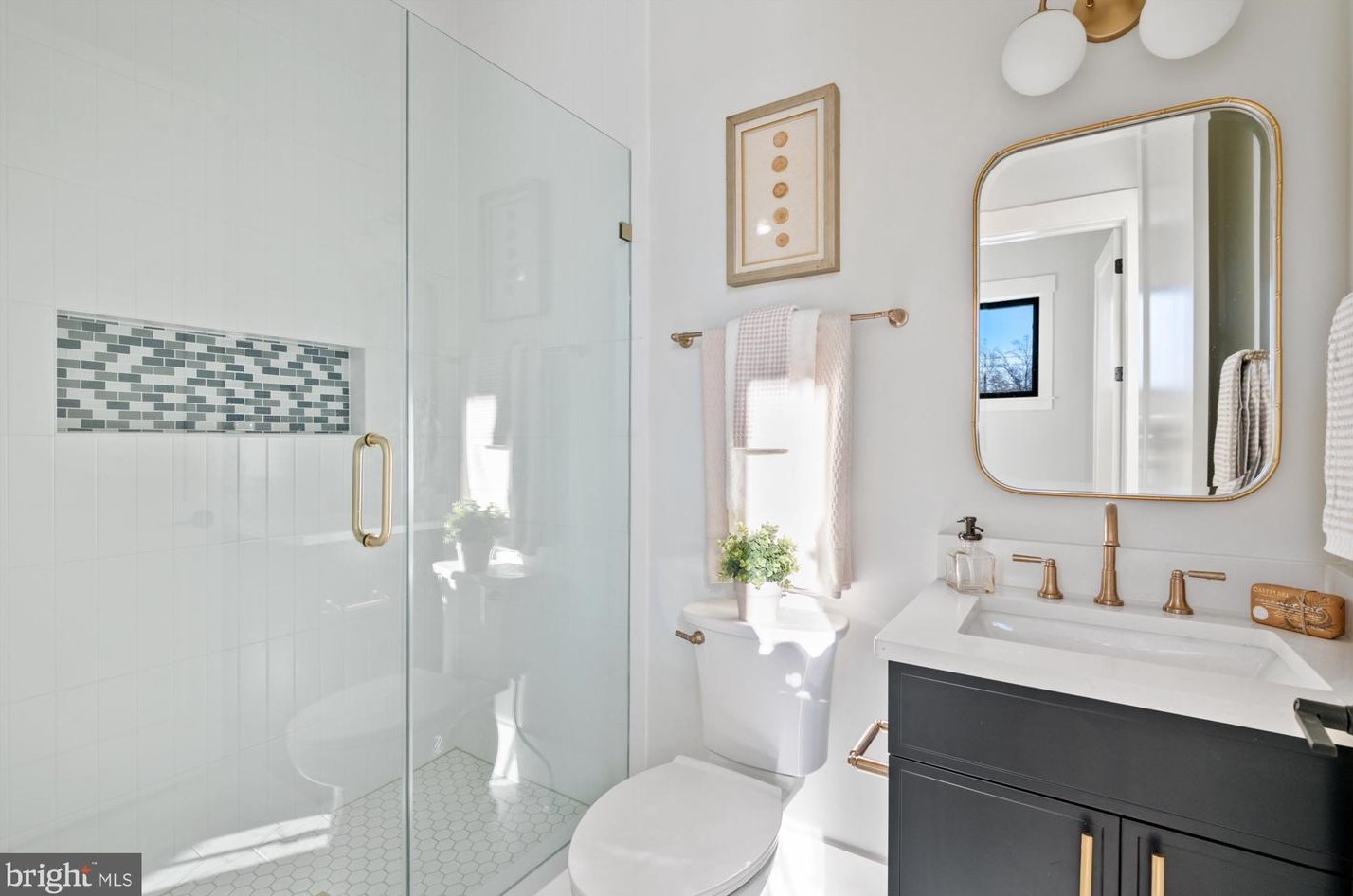 6825 Lemon Rd, Mc Lean VA 22101-5422 exterior