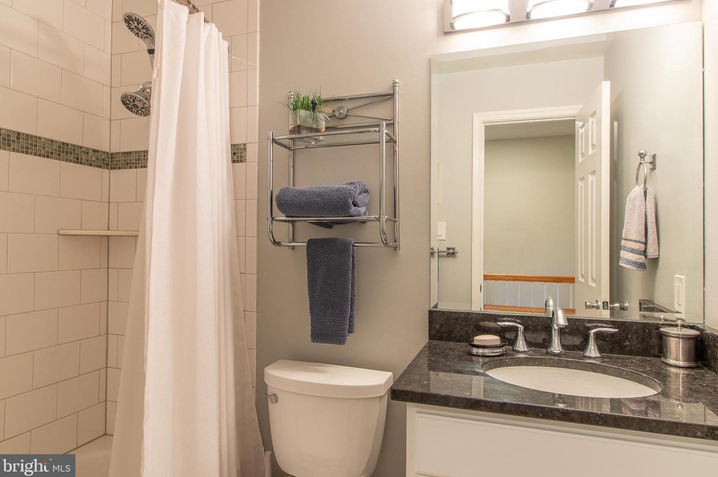 10460 Malone Ct, Fairfax VA 22032-2377 exterior