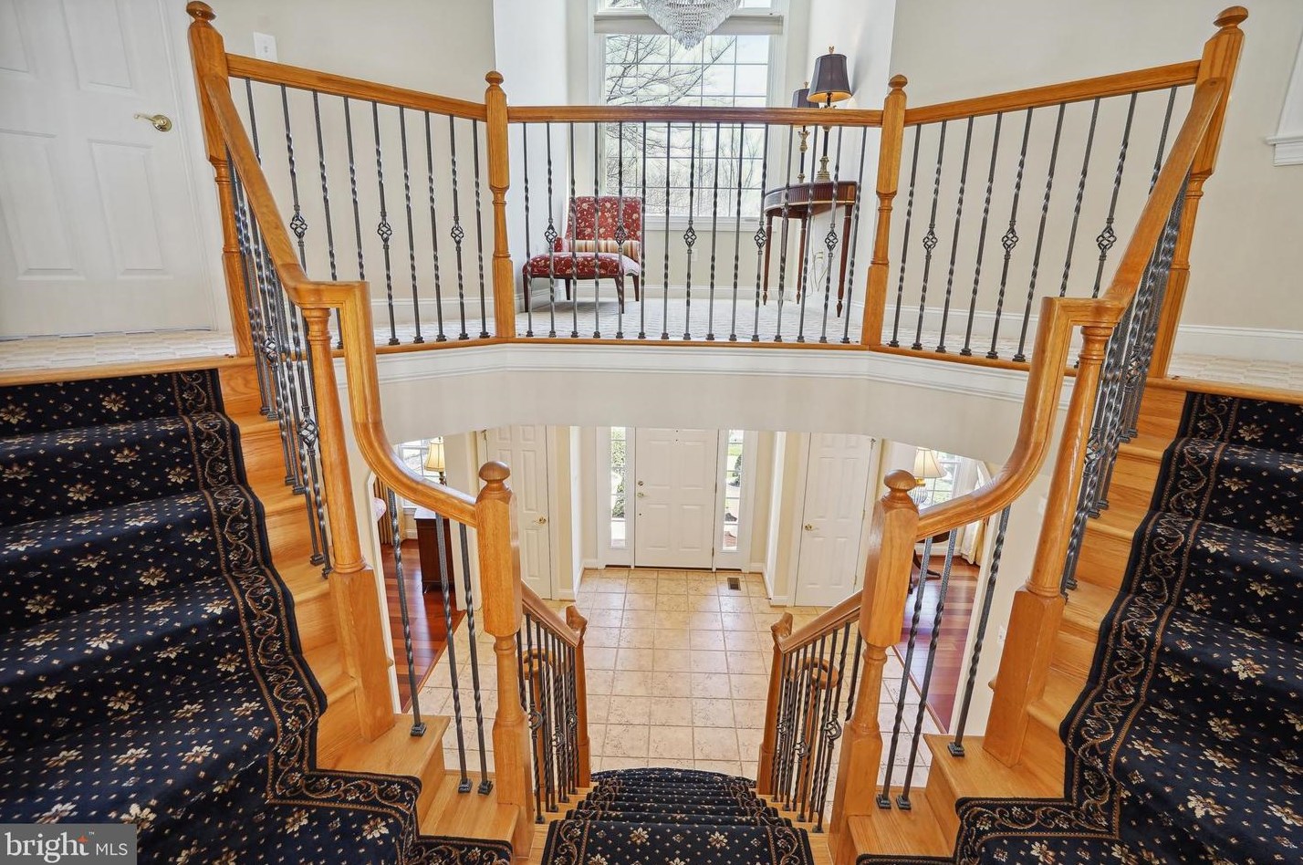 2910 Fox Mill Manor Dr, Vienna VA  22124-1246 exterior