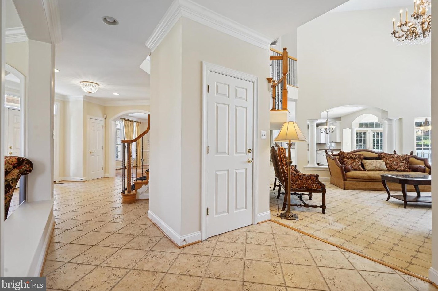 2910 Fox Mill Manor Dr, Vienna VA  22124-1246 exterior