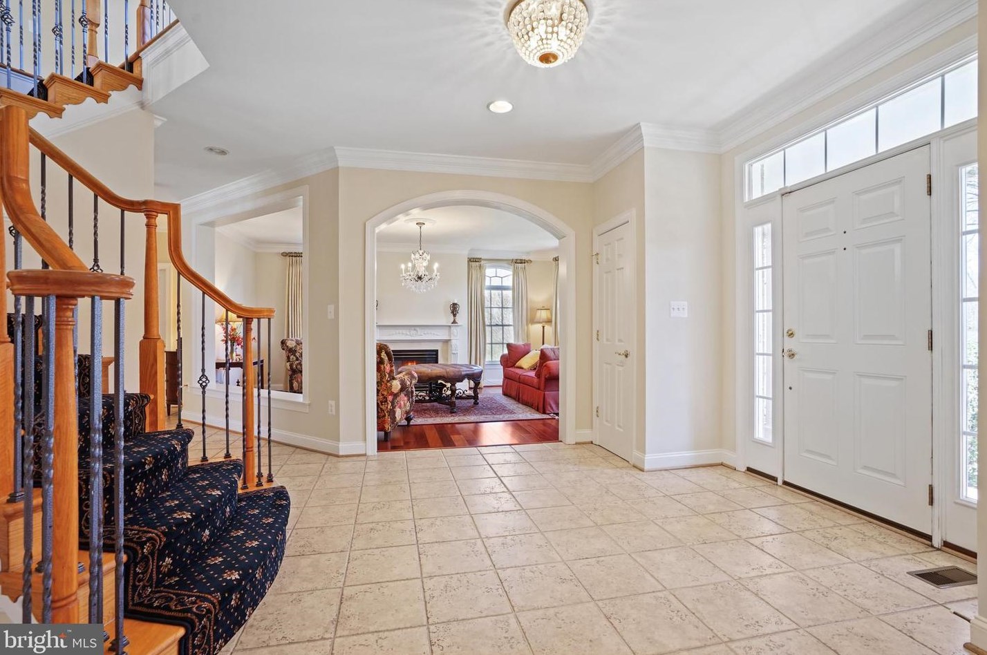 2910 Fox Mill Manor Dr, Vienna VA  22124-1246 exterior