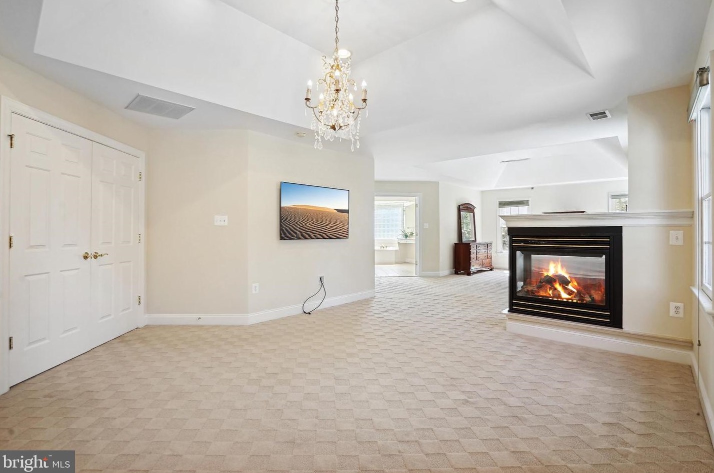 2910 Fox Mill Manor Dr, Vienna VA  22124-1246 exterior