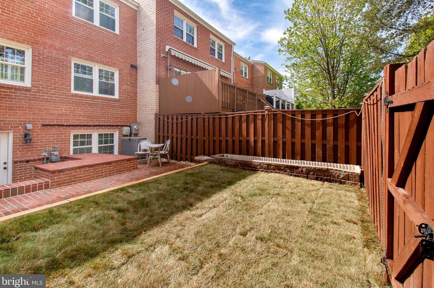 3230 Spring Ln, Falls Church VA  22041-2608 exterior