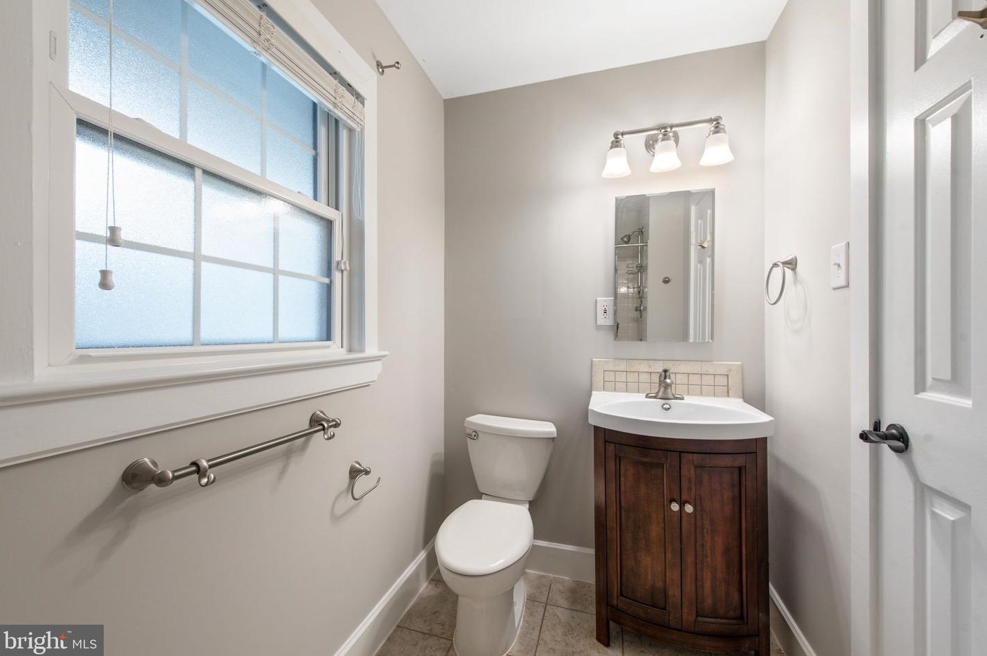 2821 Rifle Ridge Rd, Vienna VA  22124-1204 exterior