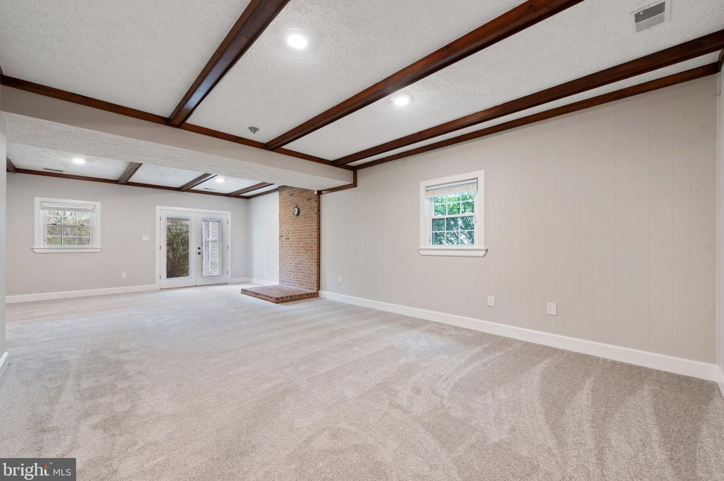 2821 Rifle Ridge Rd, Vienna VA  22124-1204 exterior