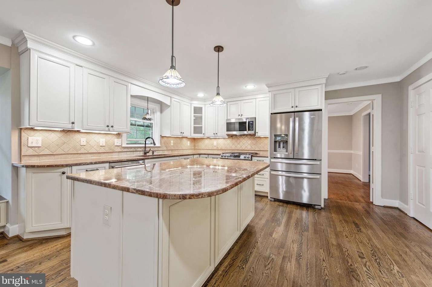 2821 Rifle Ridge Rd, Vienna VA  22124-1204 exterior