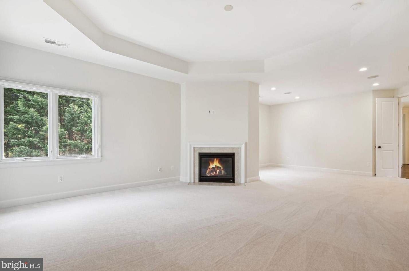 1035 Carper St, Mc Lean VA 22101-2106 exterior