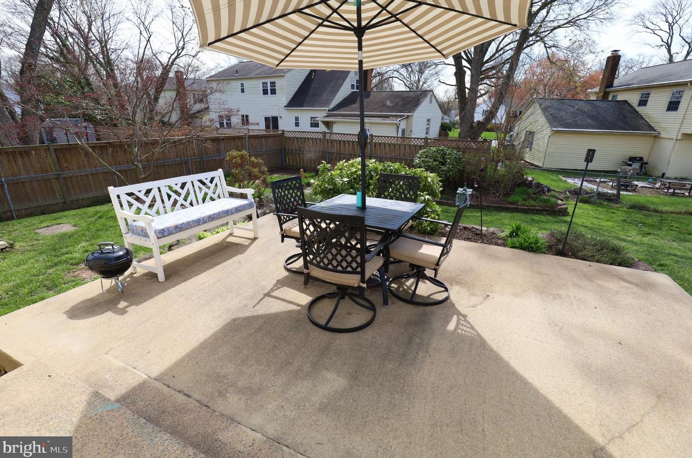 7923 Lake Pleasant Dr, Springfield VA  22153-2750 exterior