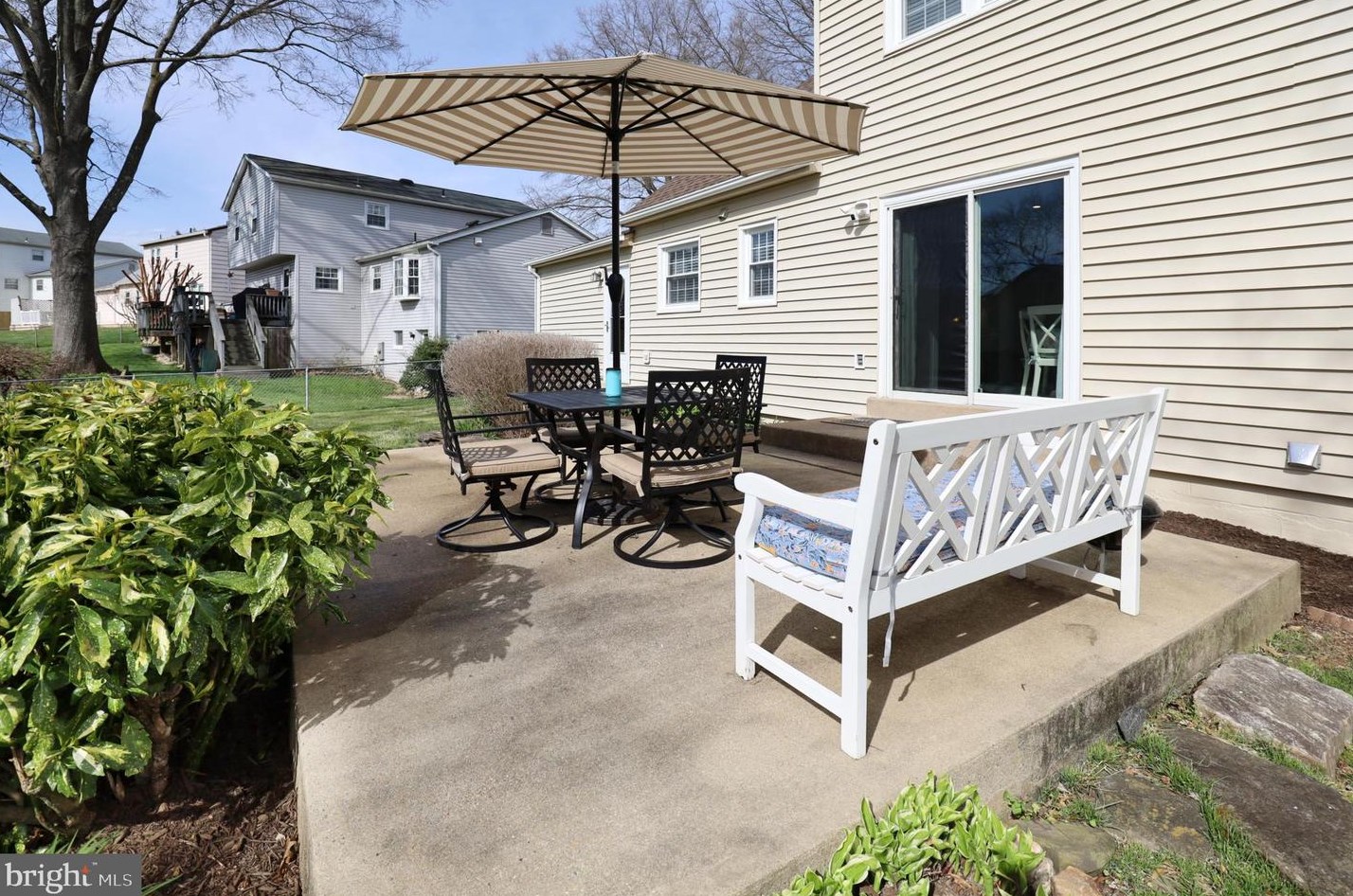 7923 Lake Pleasant Dr, Springfield VA  22153-2750 exterior