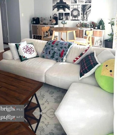 4536 Shoal Creek Ct, Alexandria VA  22312-3166 exterior