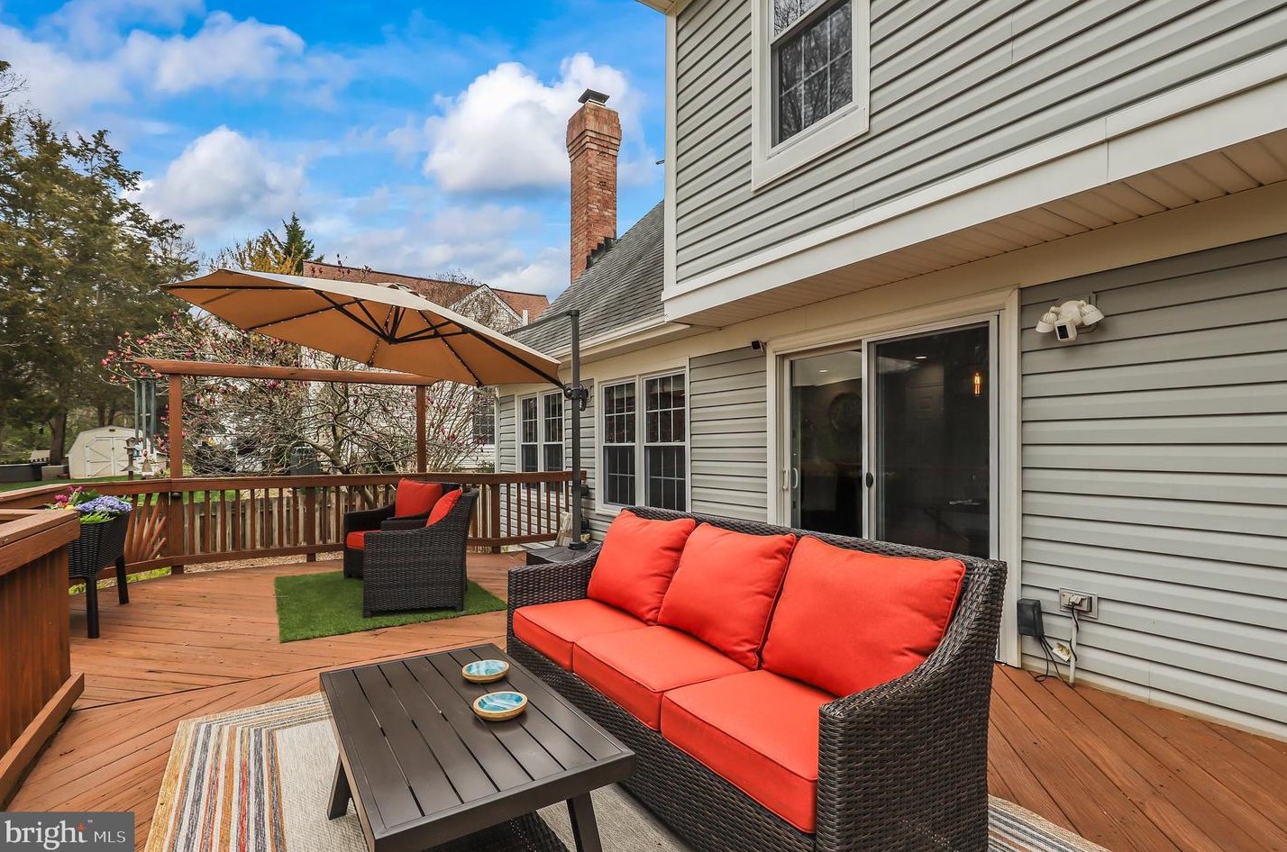 5574 Cedar Break Dr, Centreville VA  20120-3325 exterior