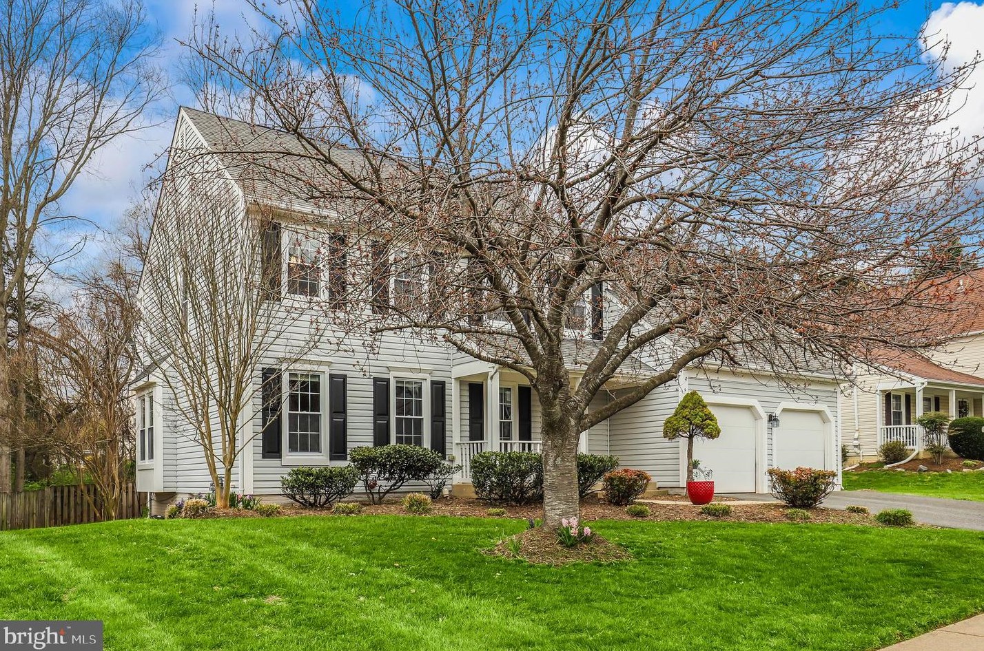 5574 Cedar Break Dr, Centreville VA  20120-3325 exterior