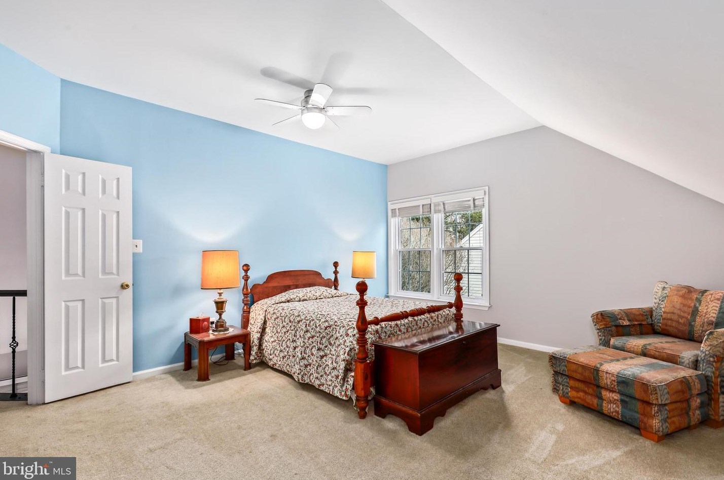 5574 Cedar Break Dr, Centreville VA  20120-3325 exterior