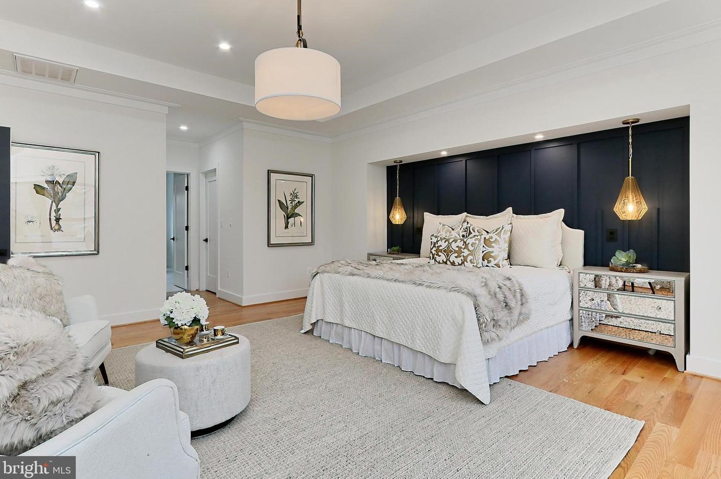 1206 Cottage St, Vienna VA  22180-6704 exterior