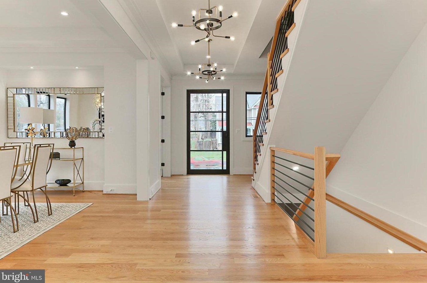 1206 Cottage St, Vienna VA  22180-6704 exterior