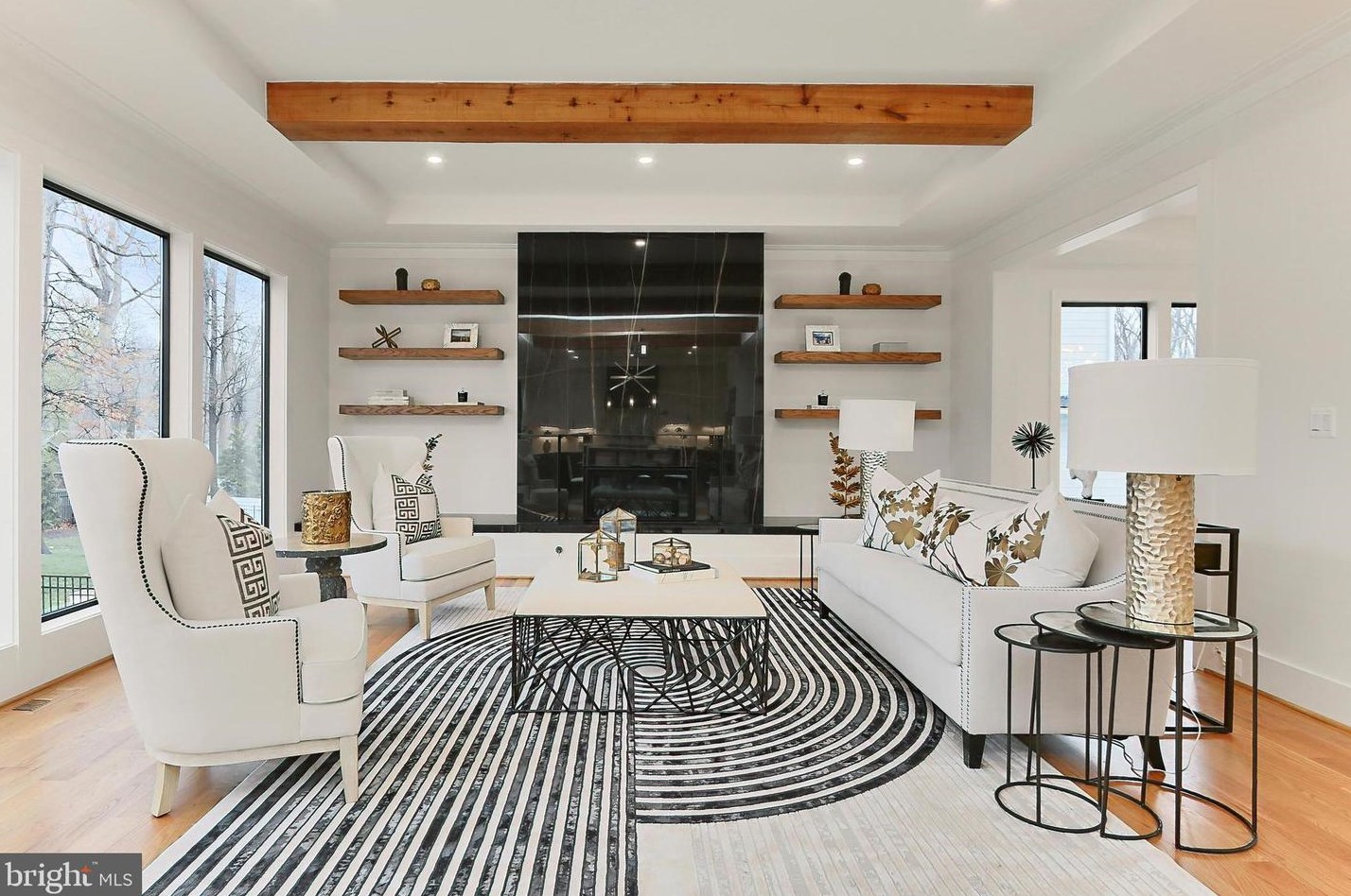 1206 Cottage St, Vienna VA  22180-6704 exterior