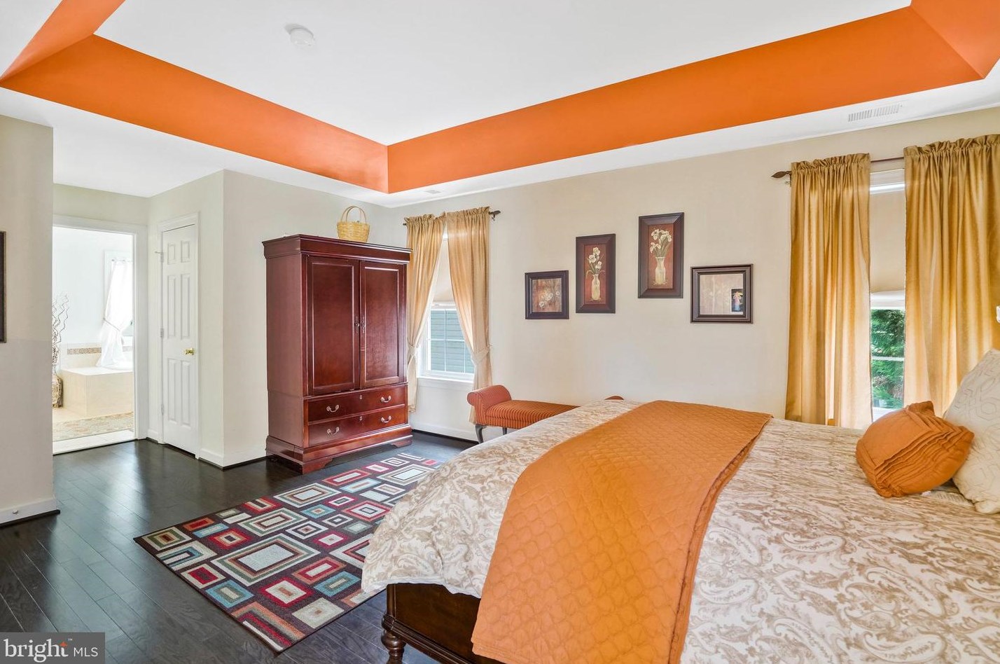 8148 Gilroy Dr, Lorton VA 22079-2938 exterior