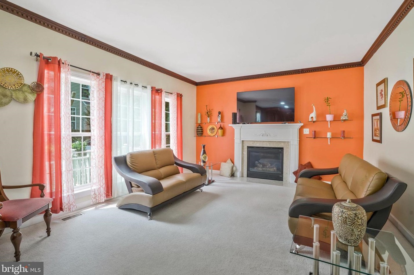 8148 Gilroy Dr, Lorton VA 22079-2938 exterior