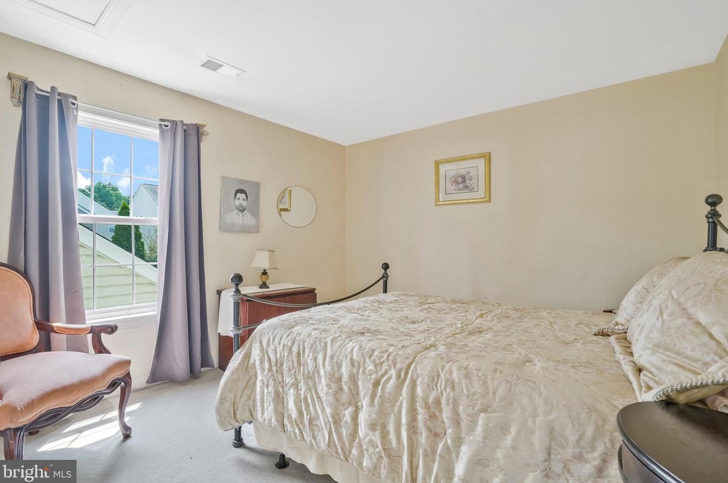 8148 Gilroy Dr, Lorton VA 22079-2938 exterior