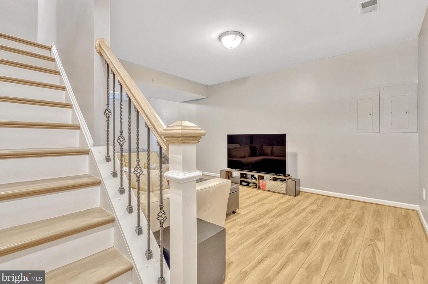 10106 Deckhand Dr, Springfield VA  22015-3933 exterior
