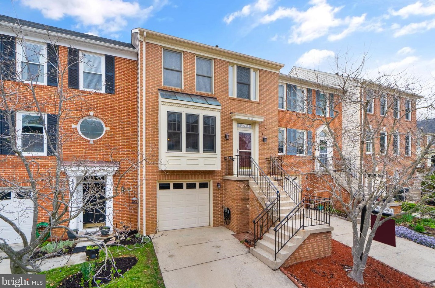 12704 Dogwood Hills Ln, Fairfax VA  22033-3243 exterior