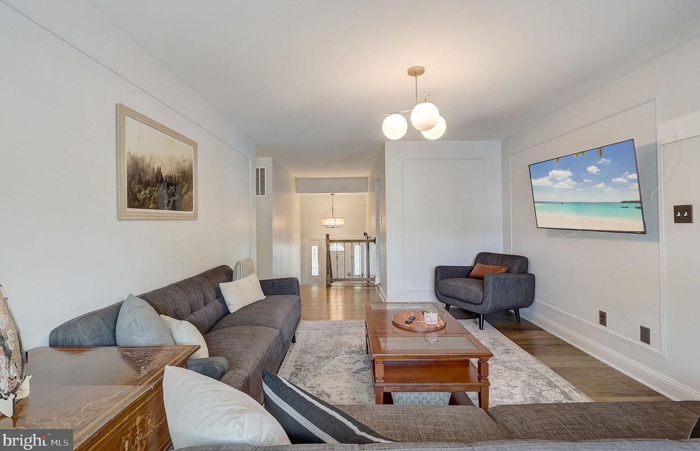 6555 Spring Valley Dr, Alexandria VA  22312-2134 exterior