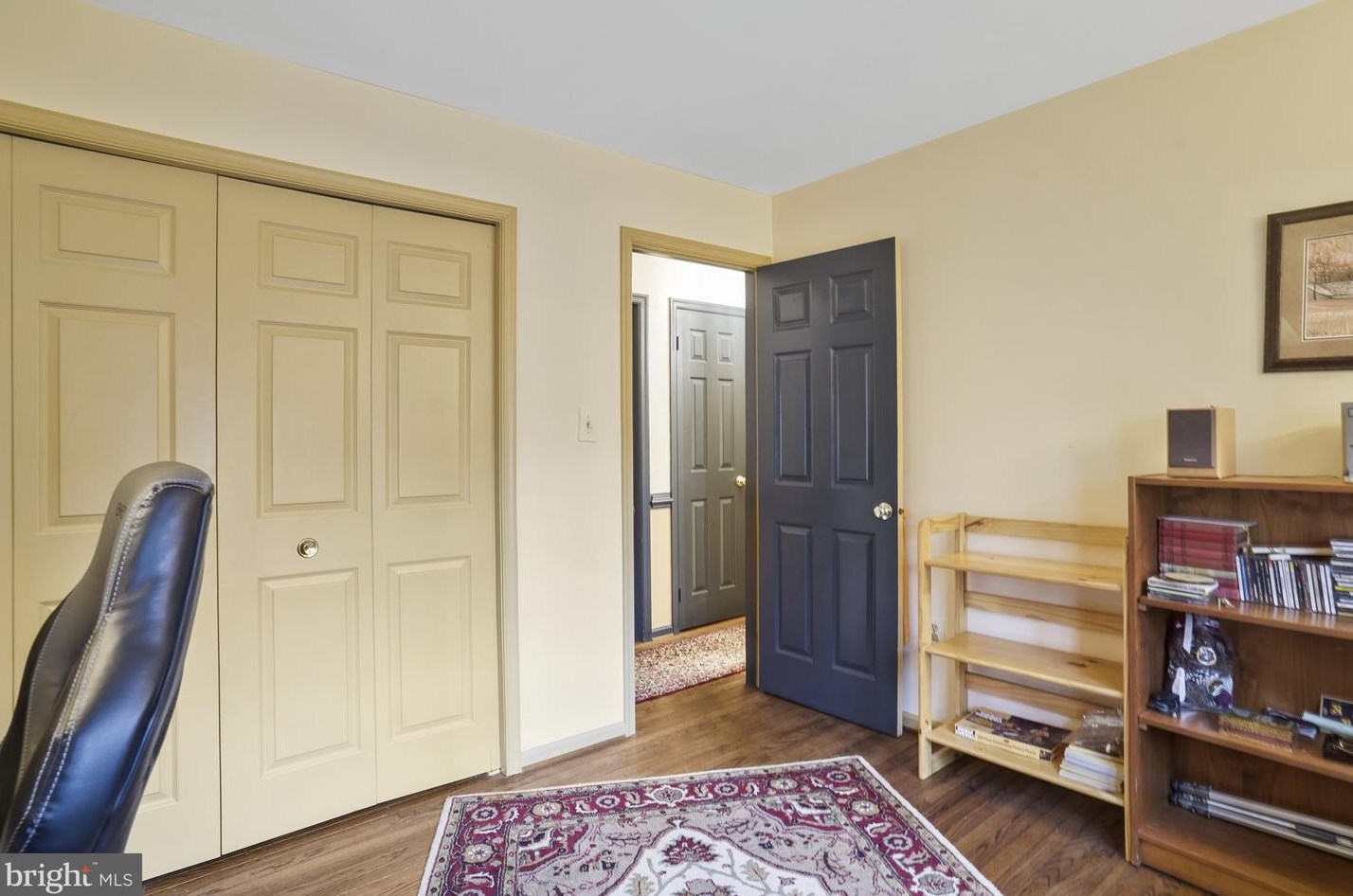 4885 Oakcrest Dr, Fairfax VA  22030-4568 exterior