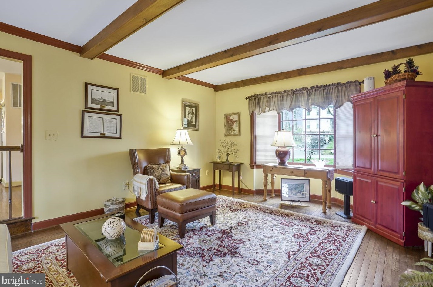 4885 Oakcrest Dr, Fairfax VA  22030-4568 exterior