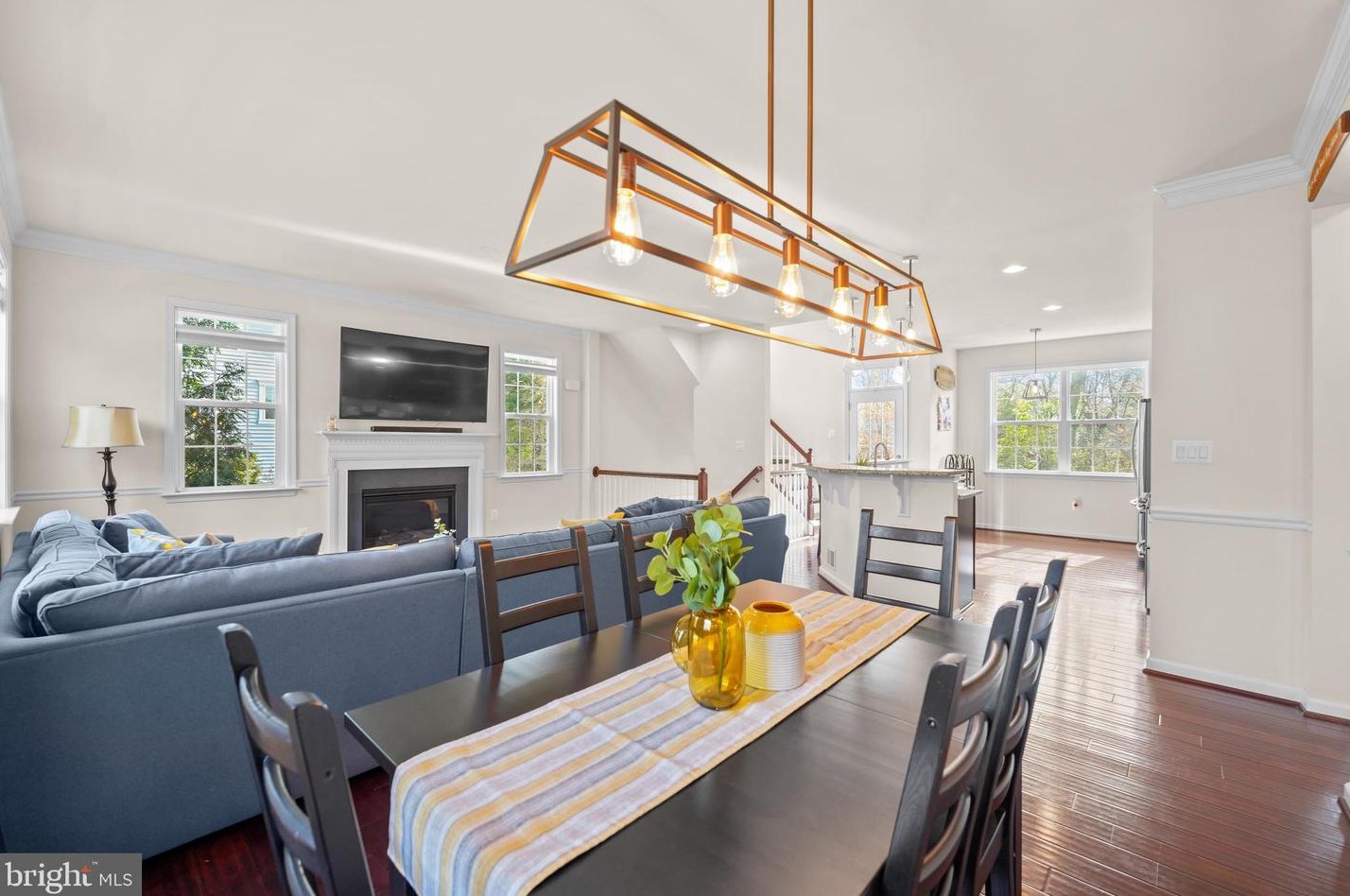 3571 Huntley Manor Ln, Alexandria VA  22306-5111 exterior