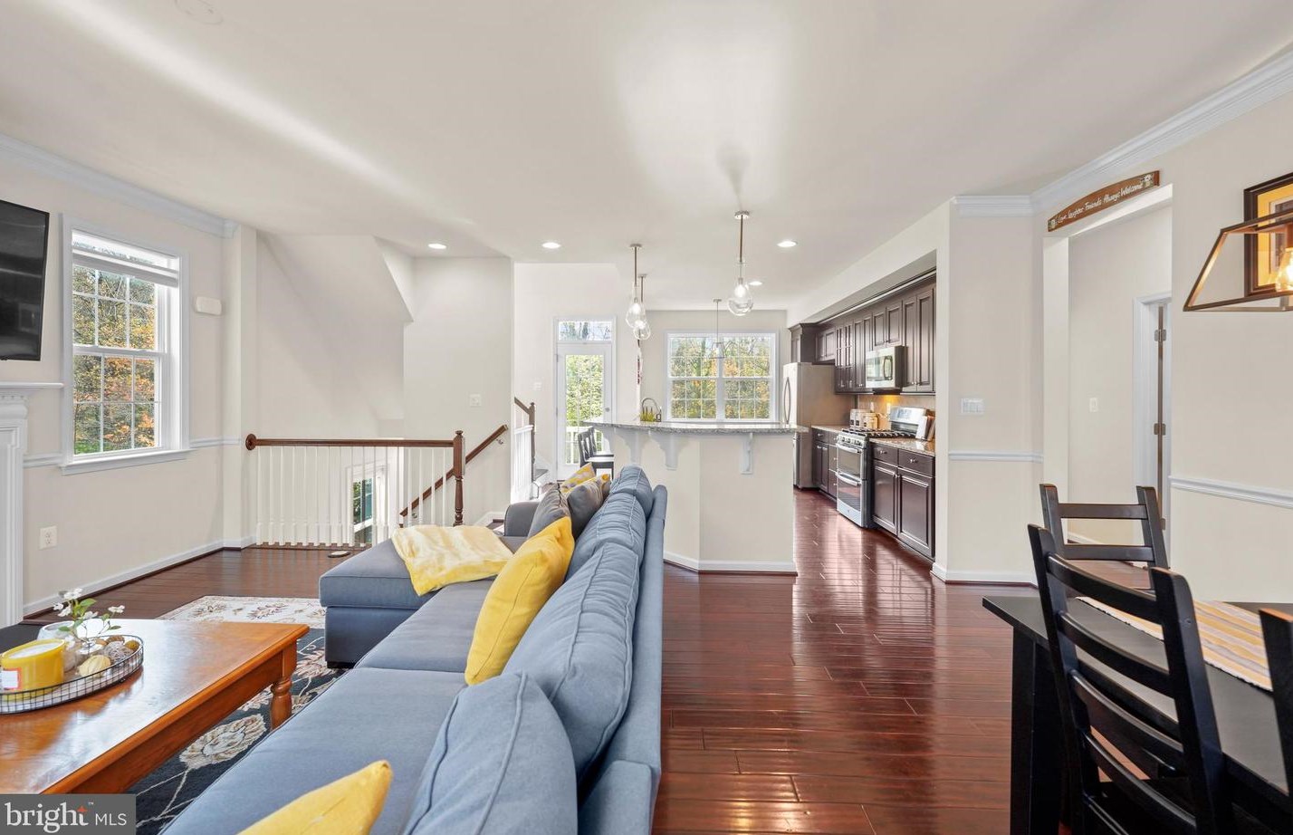 3571 Huntley Manor Ln, Alexandria VA  22306-5111 exterior