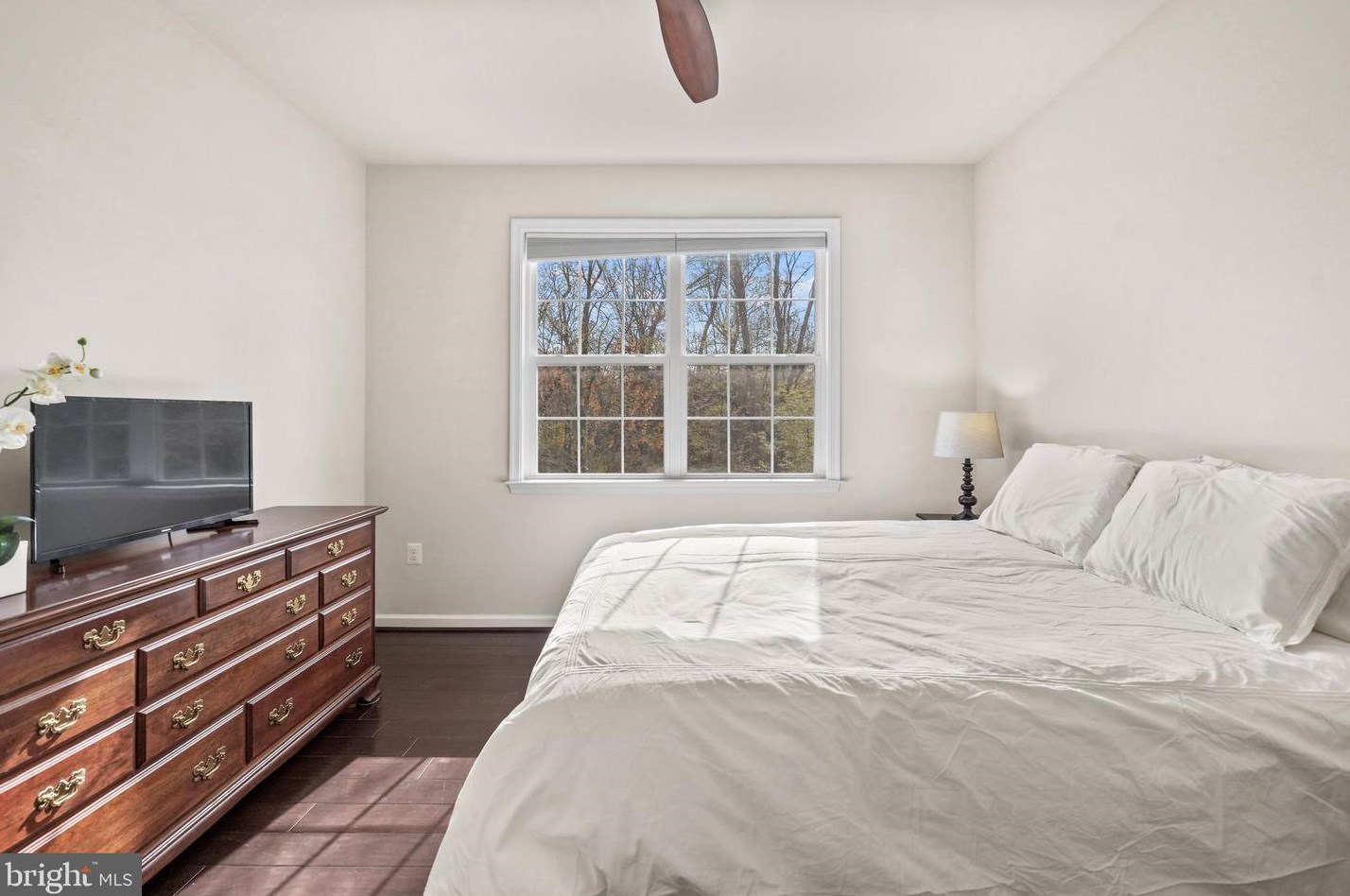 3571 Huntley Manor Ln, Alexandria VA  22306-5111 exterior