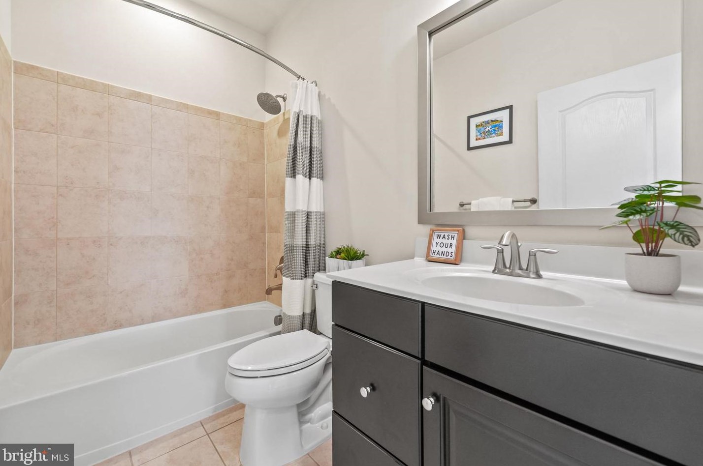 3571 Huntley Manor Ln, Alexandria VA  22306-5111 exterior