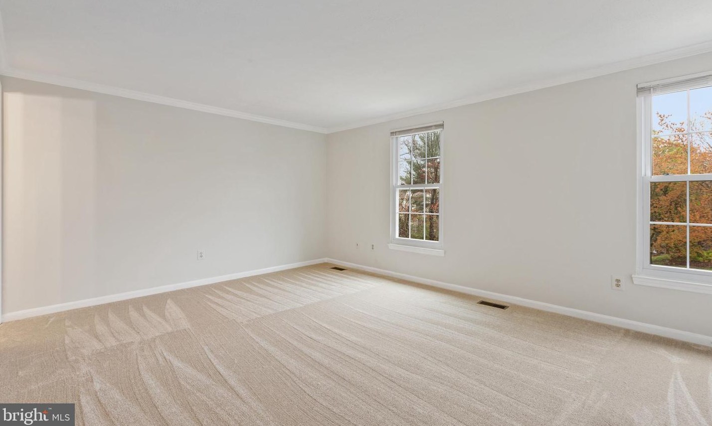 13941 Winding Ridge Ln, Centreville VA  20121-4809 exterior
