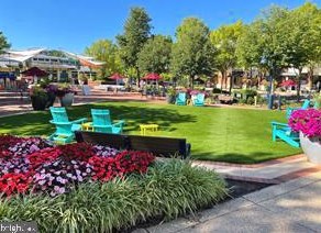 4137 Fountainside Ln, Fairfax VA  22030-7434 exterior