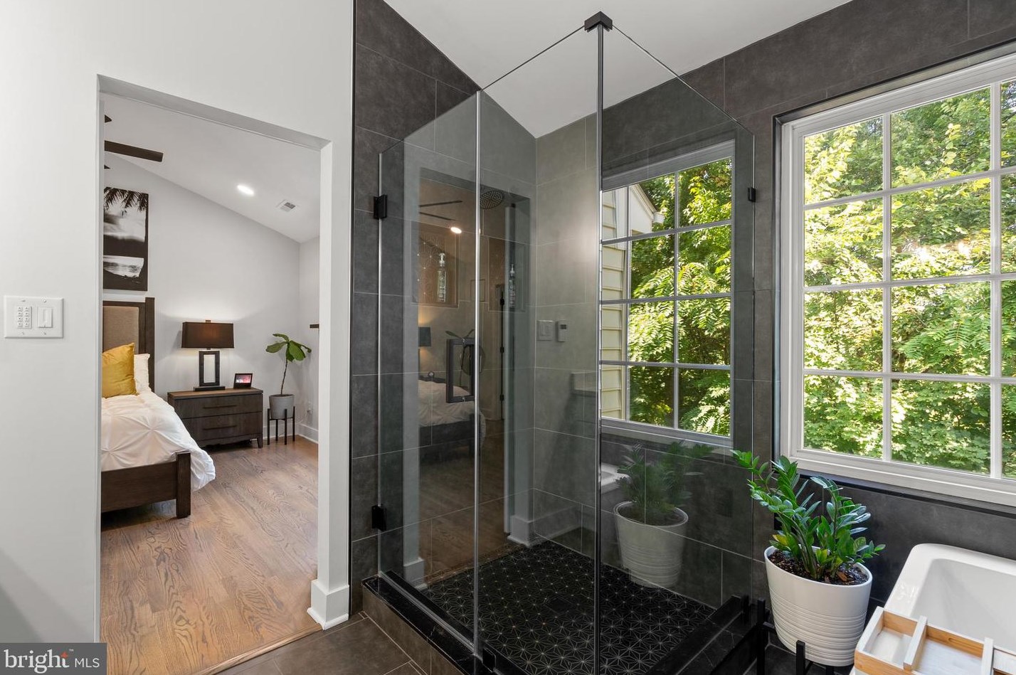 3162 Grovehurst Pl, Alexandria VA  22310-2350 exterior