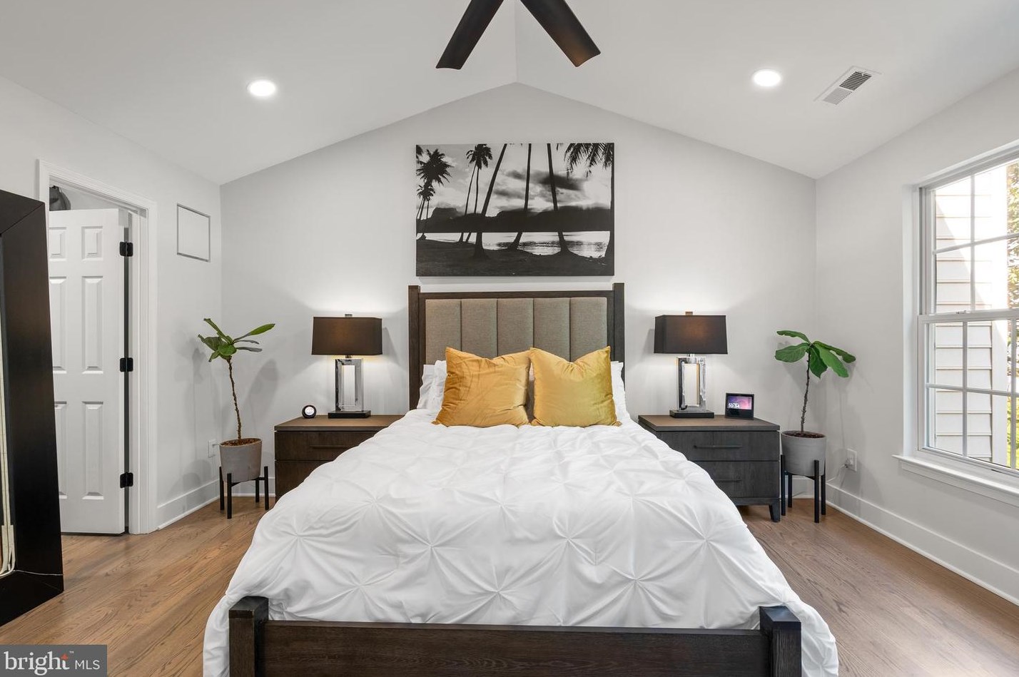 3162 Grovehurst Pl, Alexandria VA  22310-2350 exterior